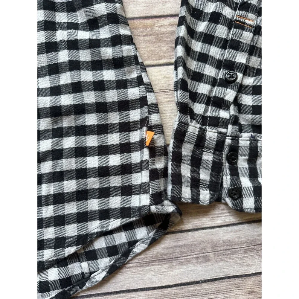 Orvis Women's Black Gingham Flannel Long Sleeve Button Shirt Medium
